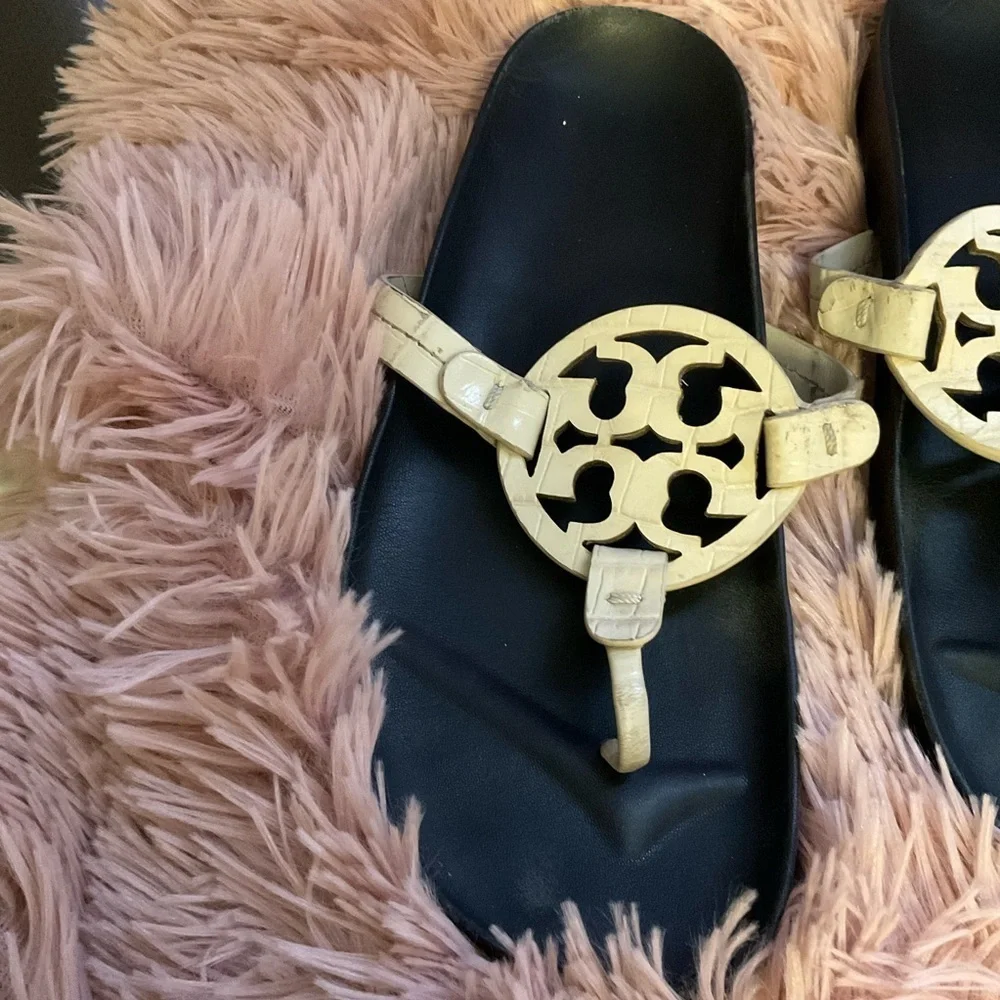 Tory Burch Black and cream Sandals size 7M